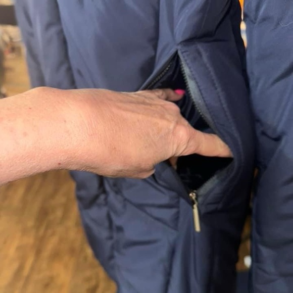 Ladies jacket - Picture 4 of 4